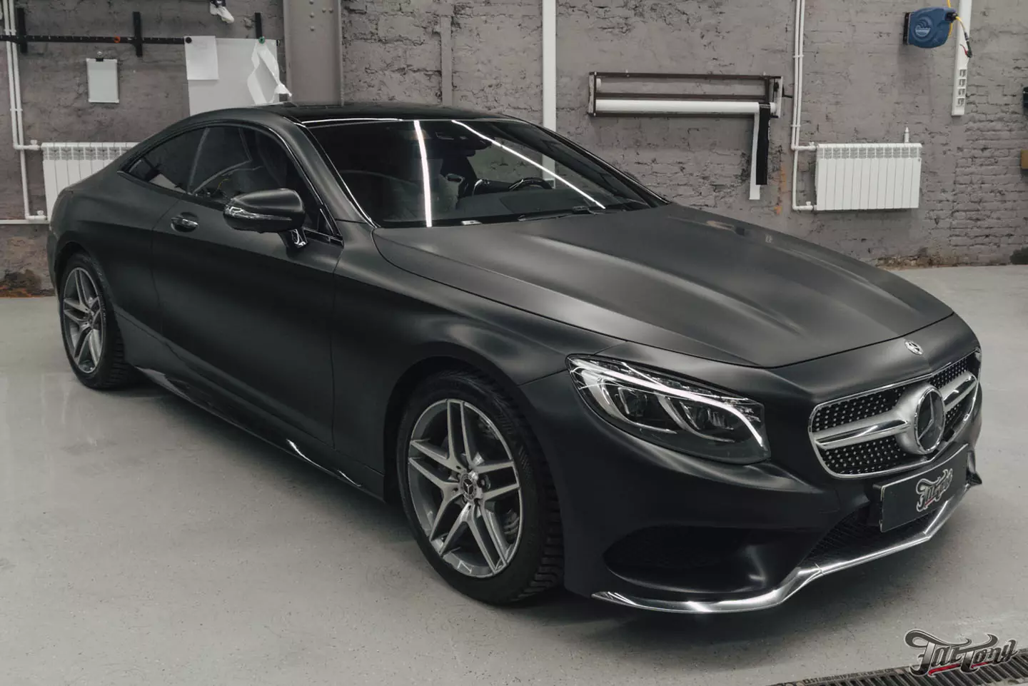 Смена стиля Mercedes S-class Coupe! Оклеили кузов в темно-серый винил от Oracal, окрасили диски